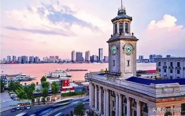 华夏大地人杰地灵地大物博,泱泱华夏大好河山视频