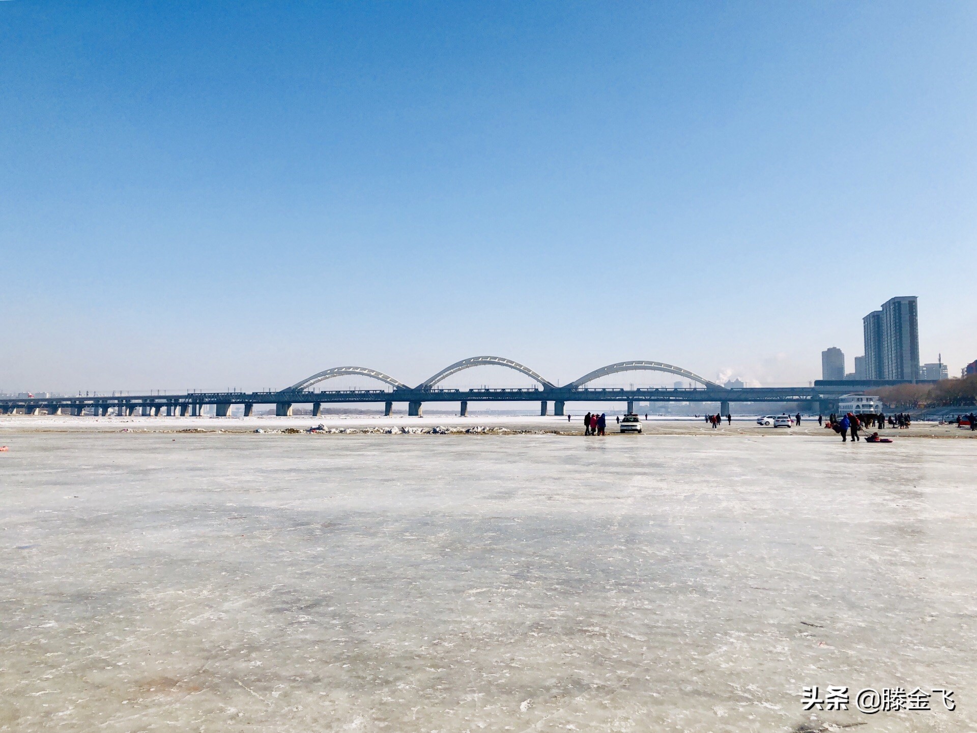 哈尔滨松花江结冰,哈尔滨松花江封江