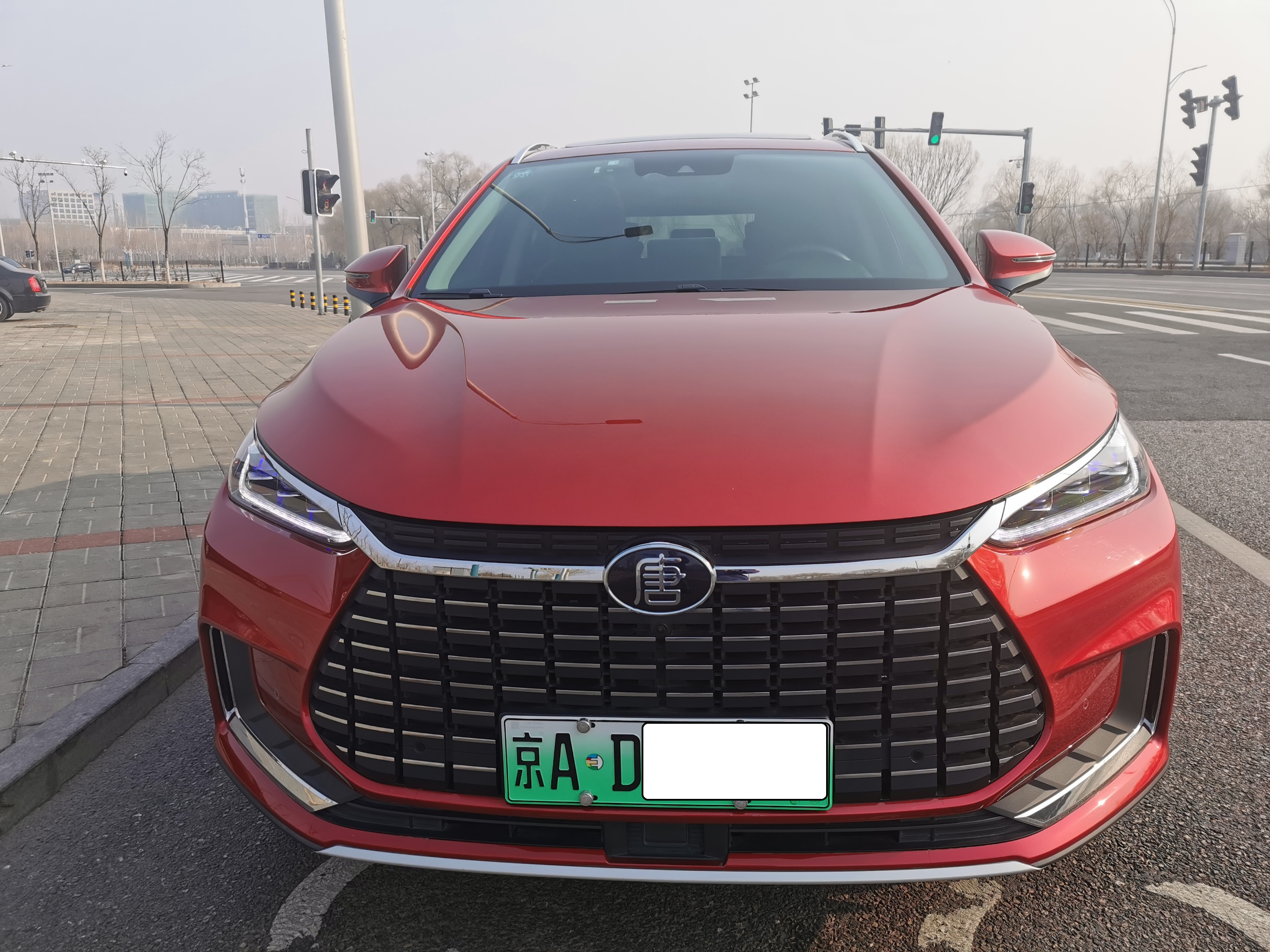 全新一代唐2万公里刹车片磨完了,比亚迪唐刹车盘多久更换一次