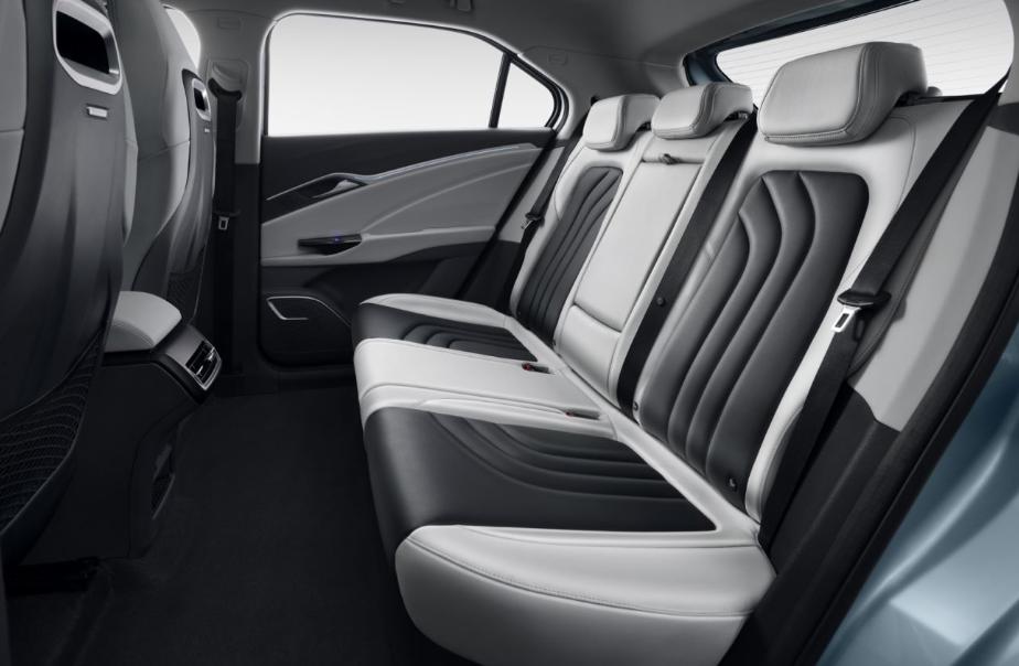 哪吒u和威马如何选择,哪吒u和威马ex5哪款更值得入手