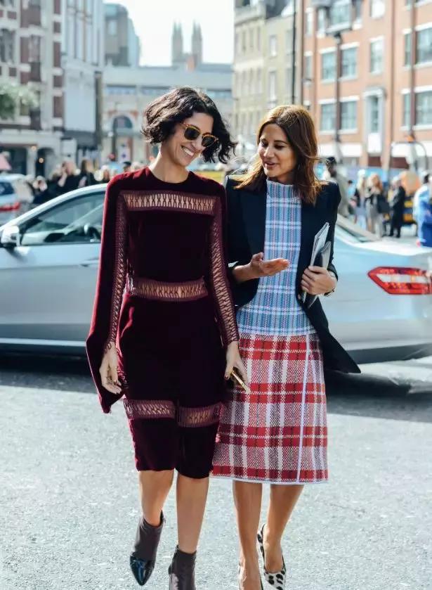 丝绒打底秋冬高级感 (今年秋冬丝绒要火高级又显气质)