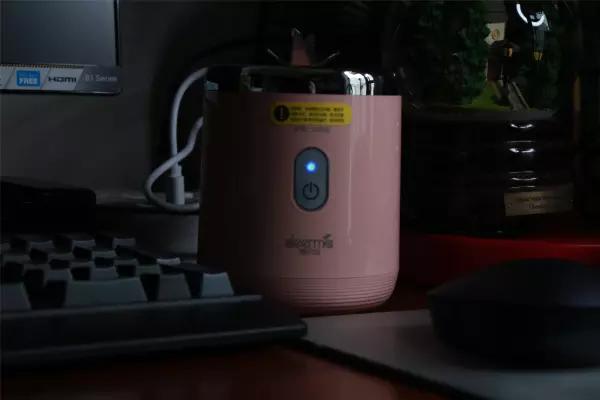 德尔玛随身果汁机按三下没反应,德尔玛随身果汁机的使用方法