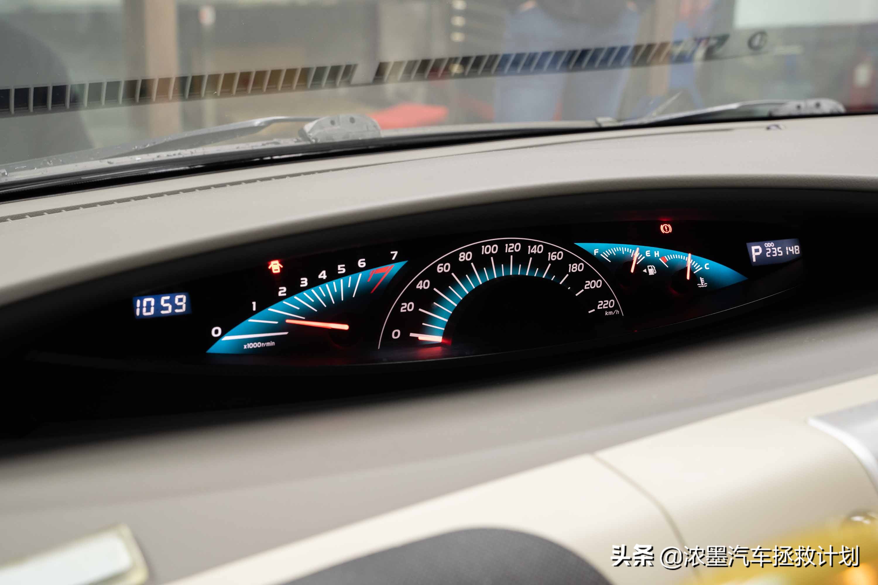 翻新一台老款丰田普瑞维亚,丰田普瑞维亚大翻新