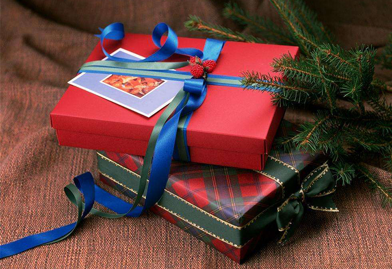 圣诞礼物送男友感动落泪,男生收到会感动到哭的圣诞礼物