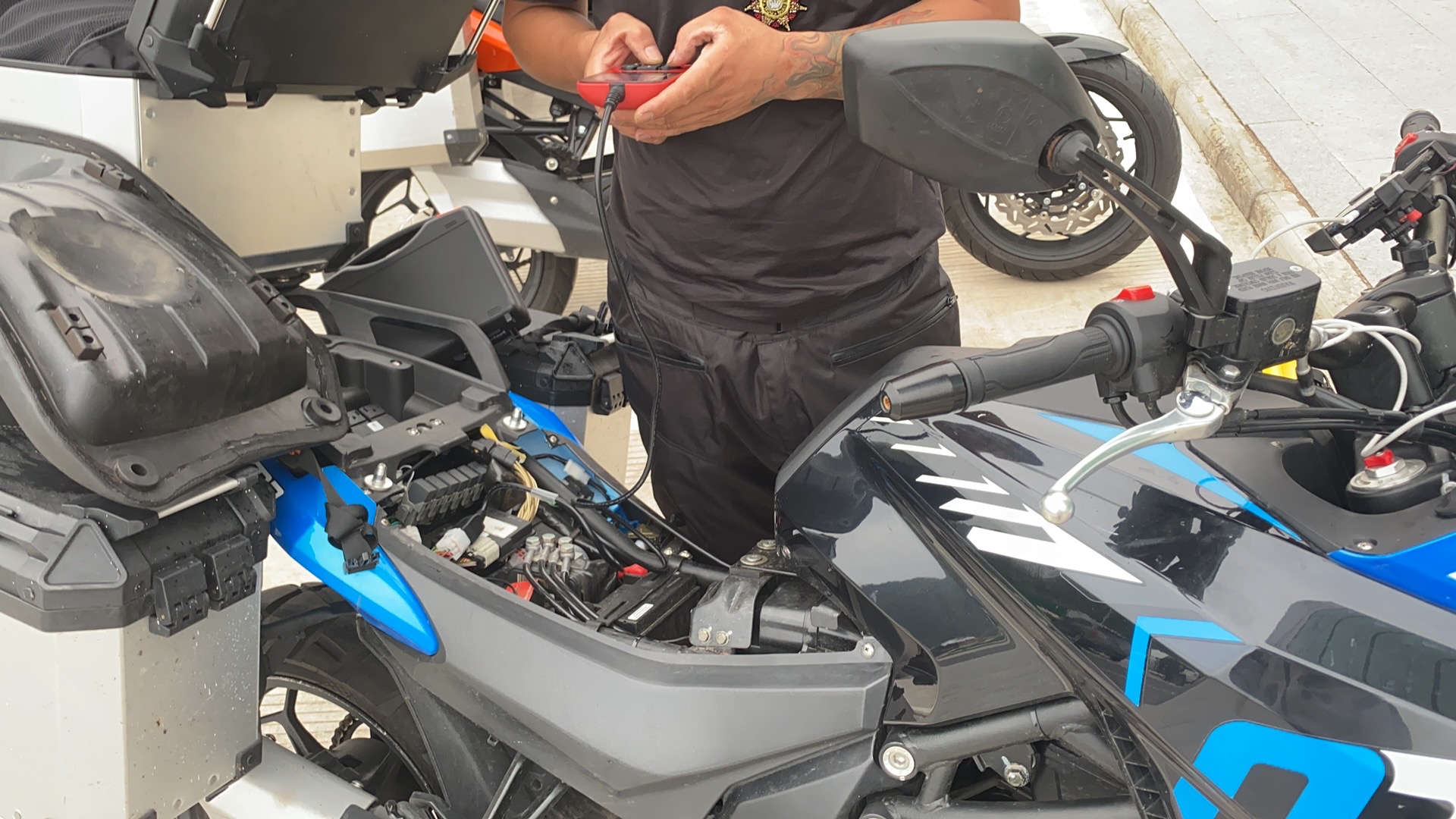 诺马500adv为什么没有黑色,诺马500adv质量怎么样