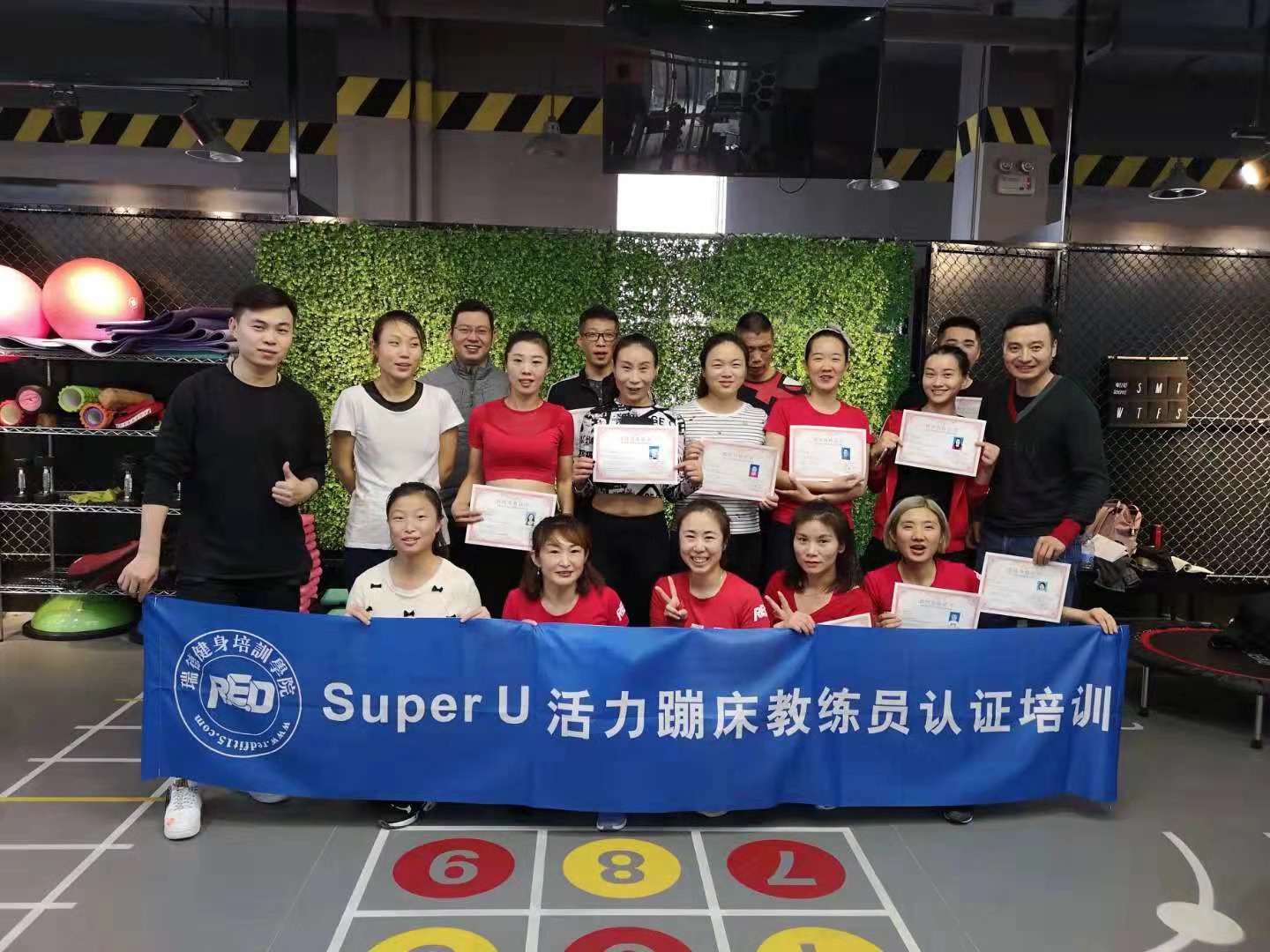 健身私教一般教些什么,健身教练私教一对一有必要吗