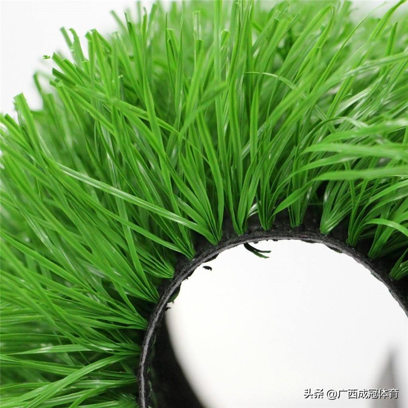 假草皮有甲醛吗,假草皮和真草皮区别