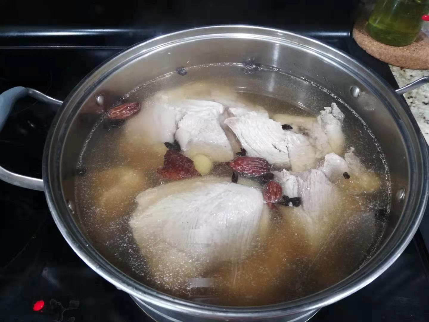 30年大厨教你酱肘子的正宗做法,大姐教你正宗酱肘子的做法