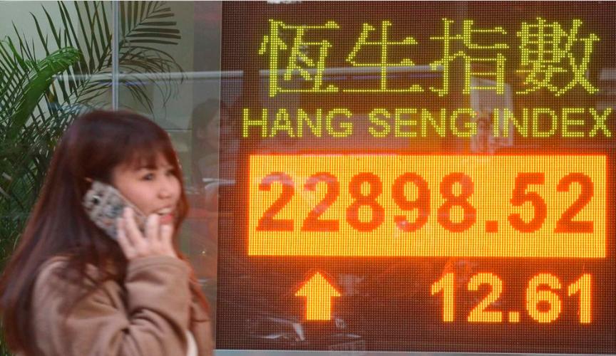 恒生指数发明者,坐拥75亿资产,13子女却无人接班,终迫卖与外人