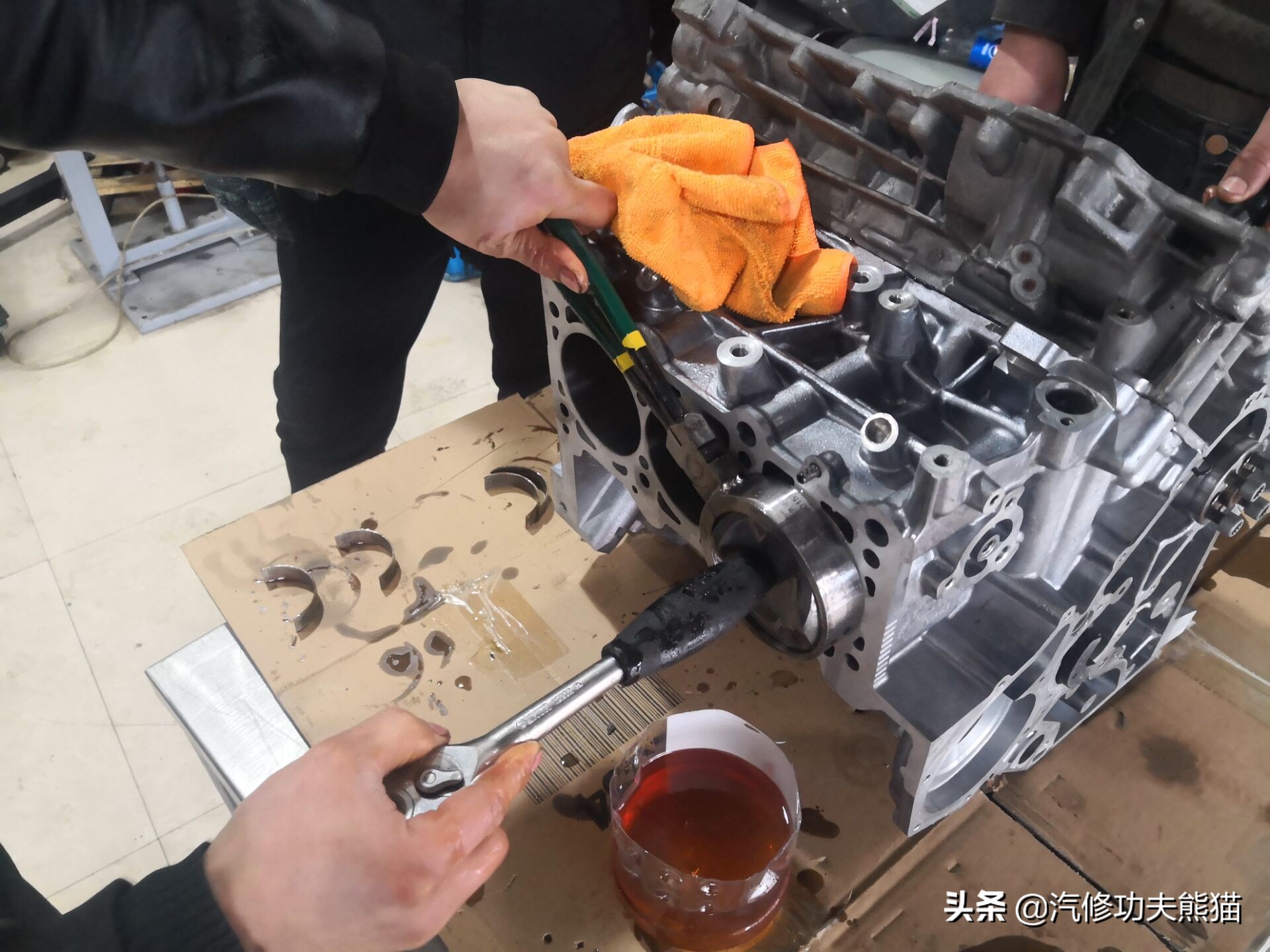 只因修烧机油却被人修到残废！4S拒修！一台奥迪Q7的重生路