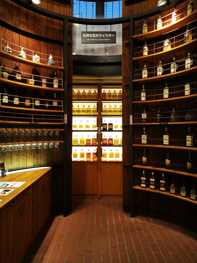 喝不起82的拉菲？那更喝不起50年的山崎