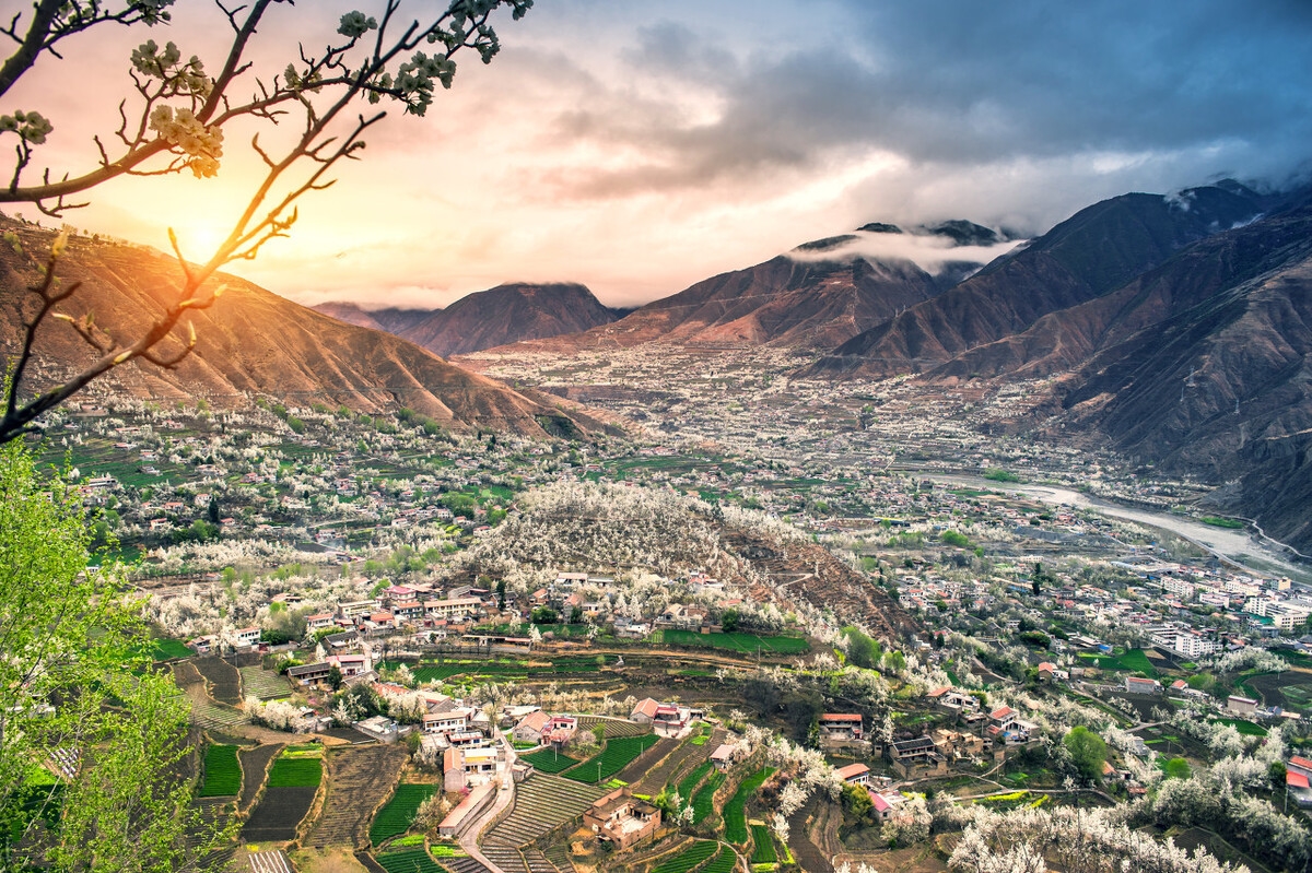 春季自驾游3-4天最佳路线,这才是春天最美的15个地方