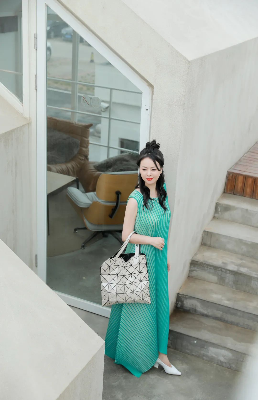 初入职场质感包包推荐,三宅一生包包属于什么档次的包包