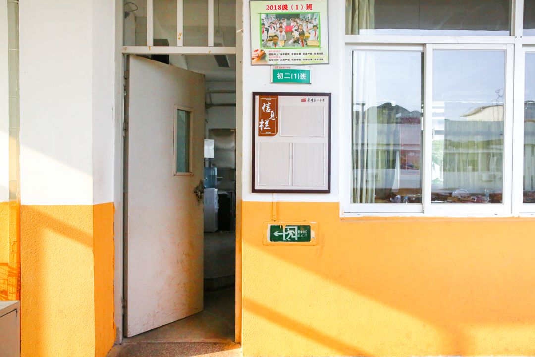 任尔东西南北风配图,任尔东西南北风我亦巍然不动