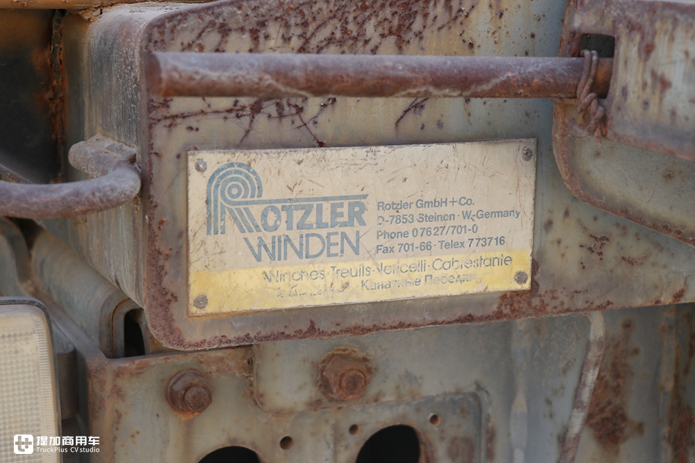 当年国家建设的主力军，排量达惊人的18升，实拍奔驰NG4850大件车