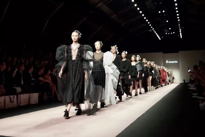 awaylee女装直播,awaylee女装旗舰店