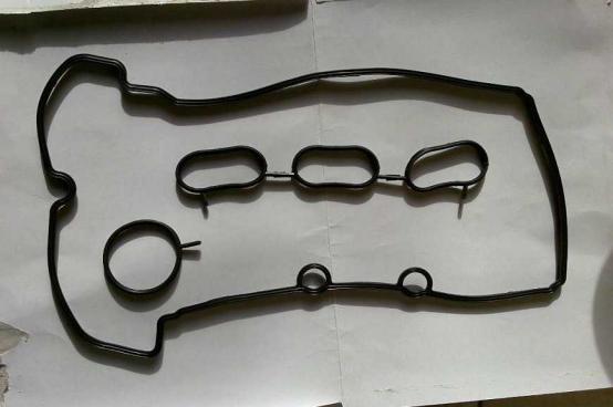 新车气门室盖垫渗油4s店有说法吗,面包车气门室盖垫渗油有必要修吗