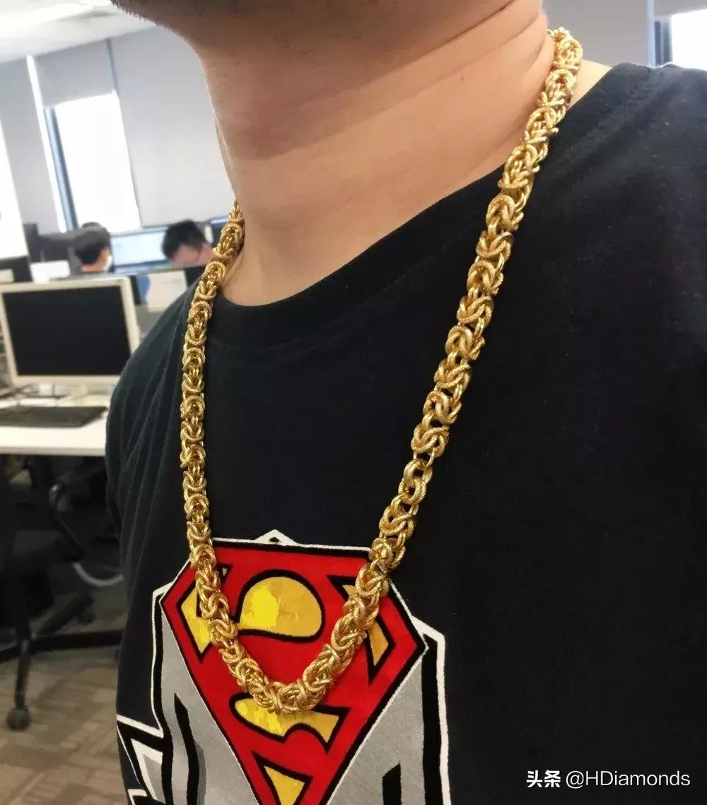 戴大金链子俗不俗气,戴大金链子有钱吗