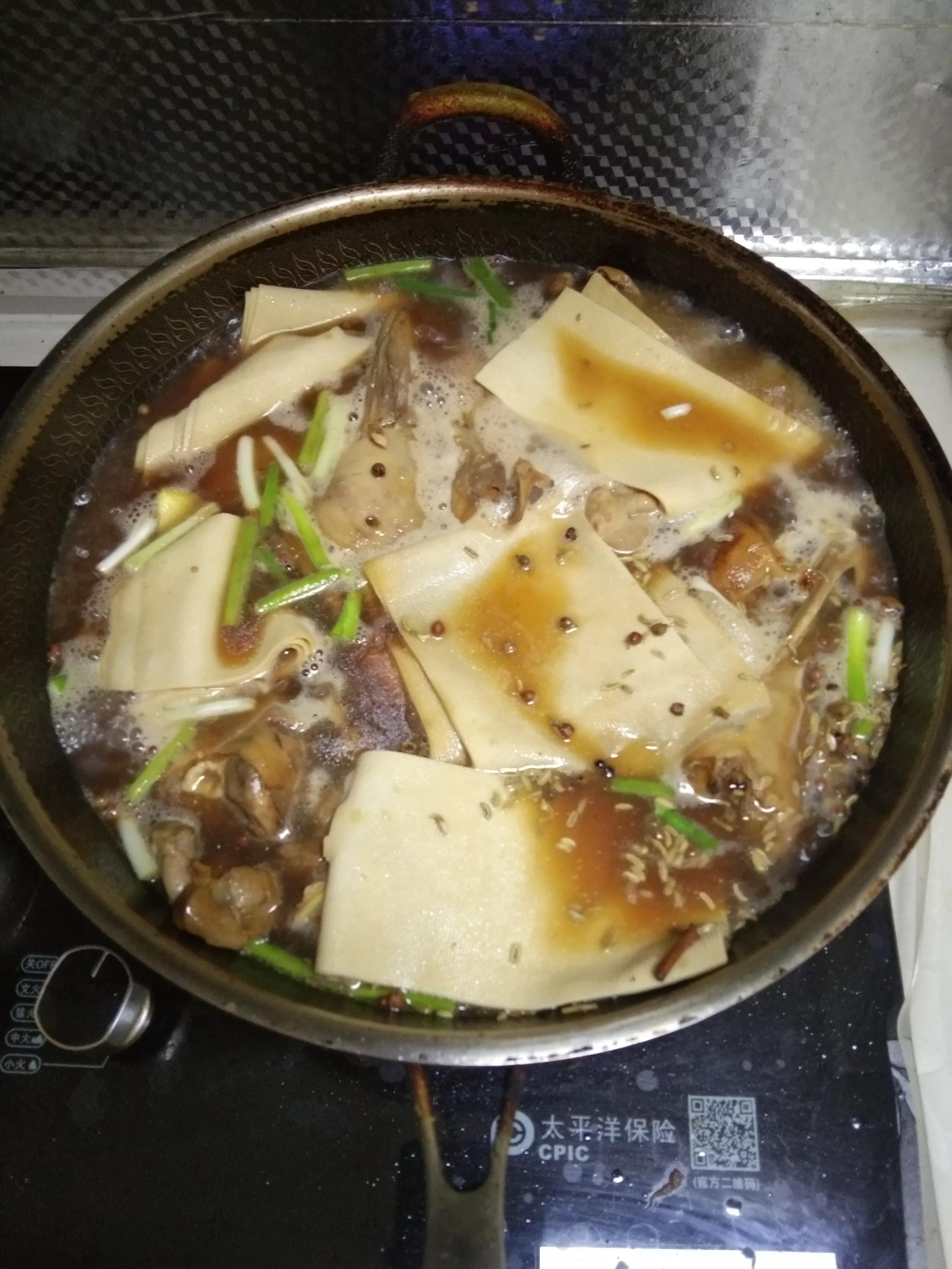 月子餐鸭头,月子期间能吃卤鸭头么