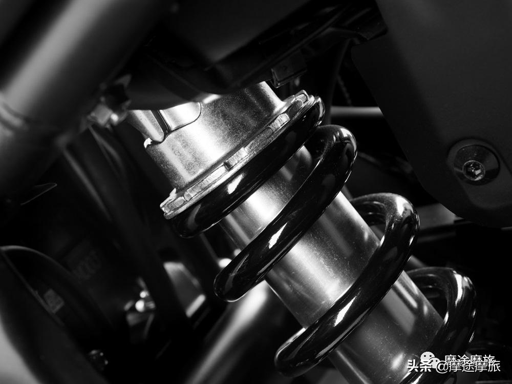 本田cbr500r测评视频,本田cbr500r和川崎400哪个值得买