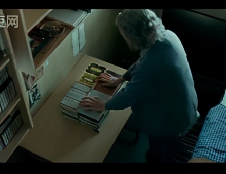 《生死诵读》难堪的不伦之恋中，男人对爱的责任和担当