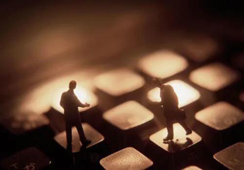 a股顶级白马股杨德龙,担心踏空杨德龙坚定持有优质股票