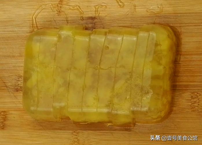 菠萝怎么吃最好吃又简单,菠萝有哪些吃法简单好吃