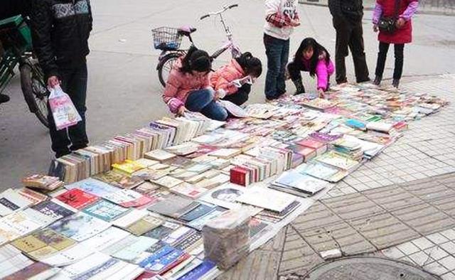 摆地摊卖什么最赚钱?地摊6大最热门的商品,轻易不要错过