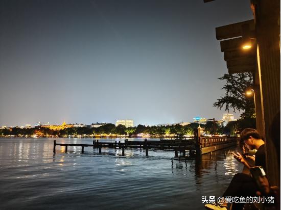 南方景色巅峰!饱含人间风雅的西湖到底有多美?