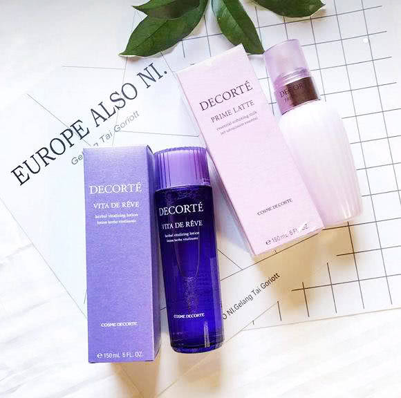 黛珂水乳紫苏成分,37岁混油皮适合黛珂哪款水乳