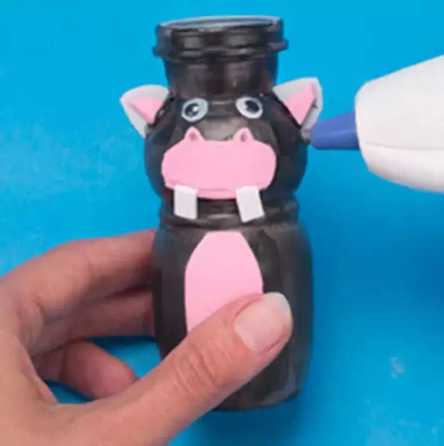 幼儿园元旦手工制作酸奶瓶,玻璃酸奶瓶子创意手工制作