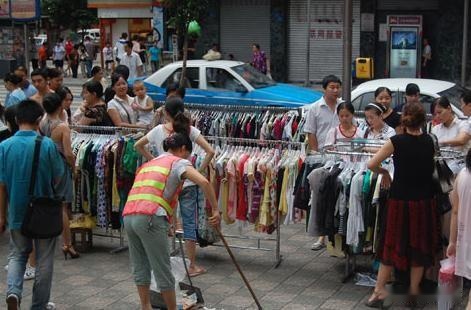 适合摆地摊的10种小商品,适合摆地摊的新颖小商品