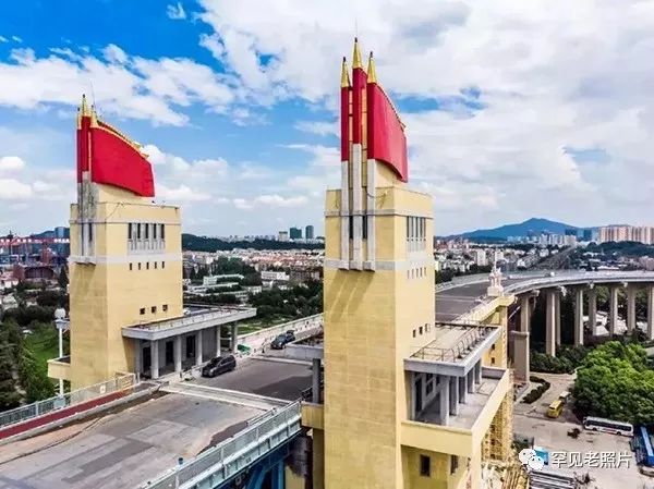 100年南京大桥绘画,南京红色100年