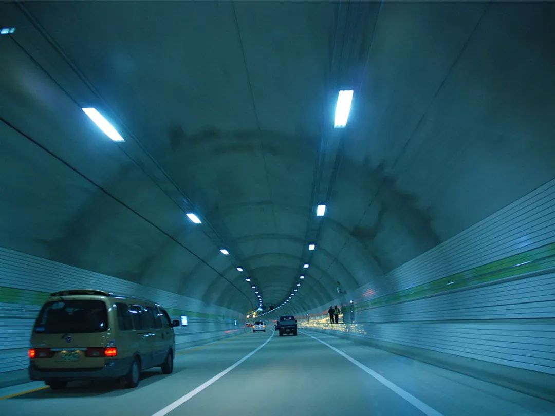 港珠澳大桥的桥梁是怎样建造的,中国十大杰出桥梁港珠澳大桥简介