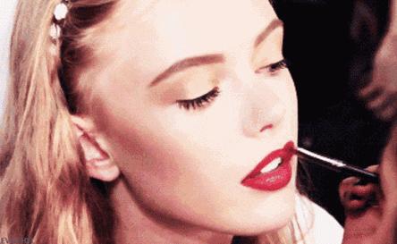 明星们出售闲置品的小黑幕,他们真的这么缺钱吗?