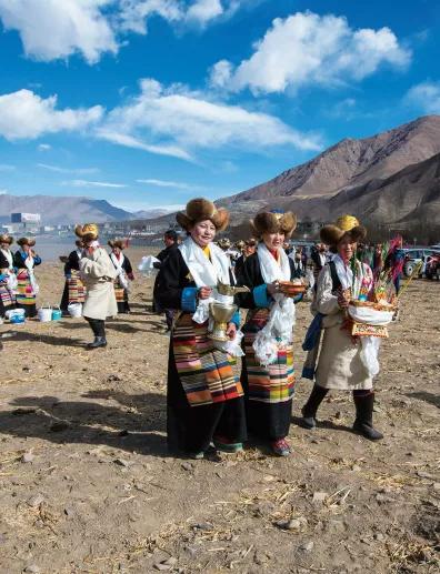 吉祥的藏历新年视频,西藏各地的藏历新年