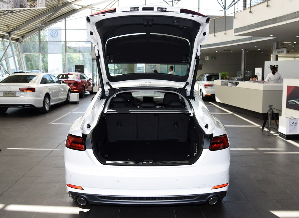 前十名四门轿跑车型哪款比较推荐,宝马4系轿跑车双门敞篷硬顶