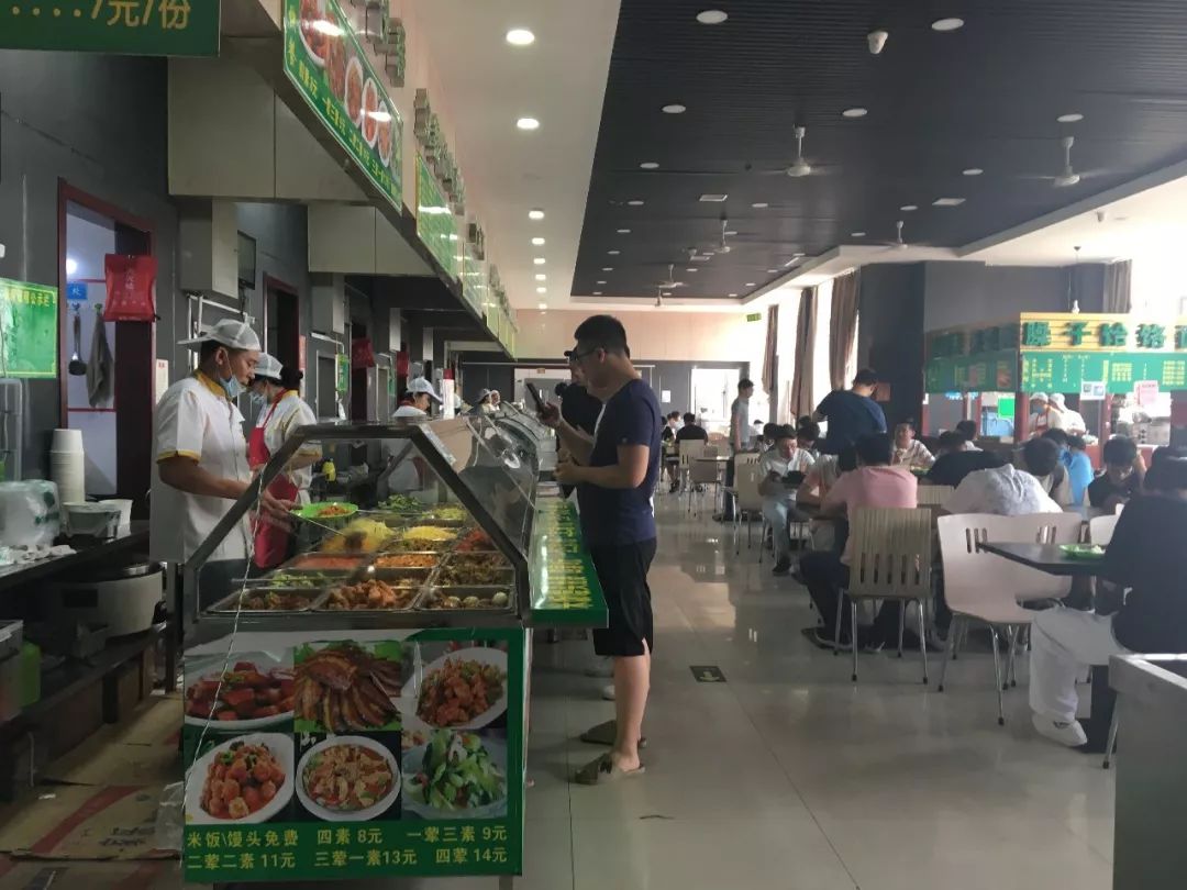 在培华，我4年胖了10斤！食堂是减肥路上最大的绊脚石