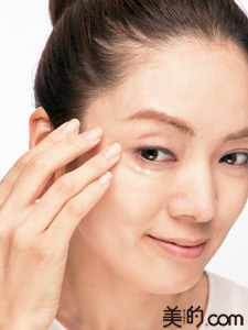 黑眼圈指南,干货告别黑眼圈看这三个按摩手法