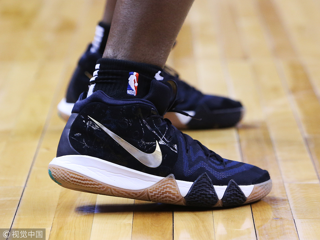 NBA今日球鞋精选:新配色UACurry5来了!库里穿它致敬老爹