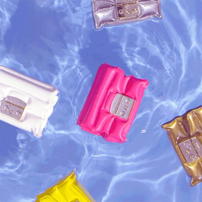 全球十大轻奢夹克品牌,2020轻奢品牌十大排行