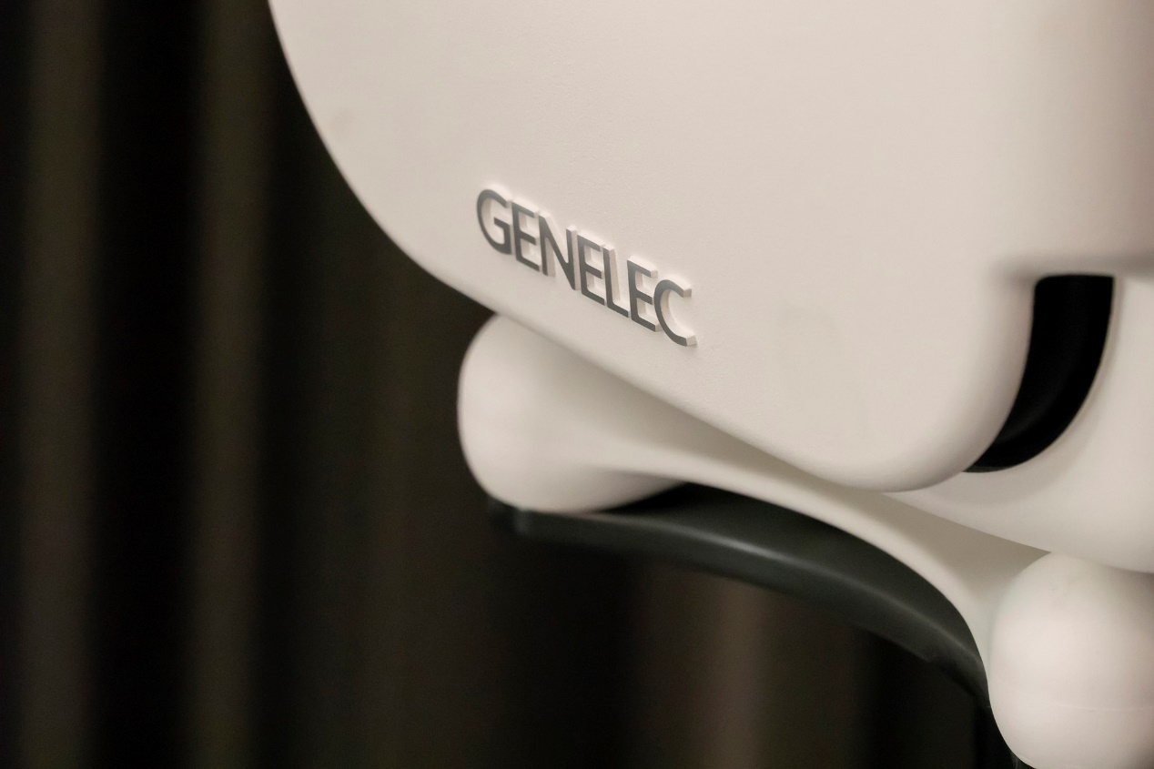 真力音箱好还是芬兰之声音箱好,芬兰顶级音响