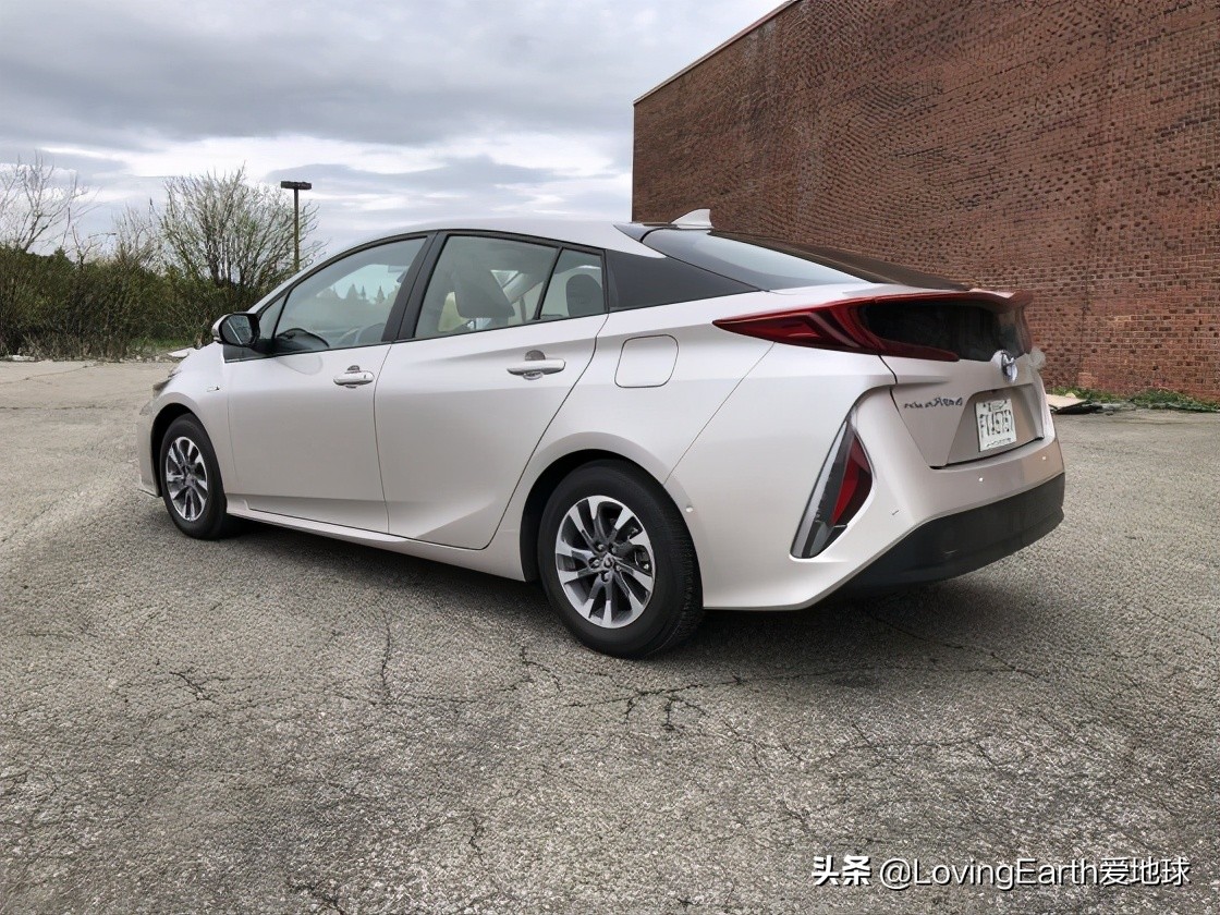 丰田普锐斯prime,2021年丰田普锐斯prius