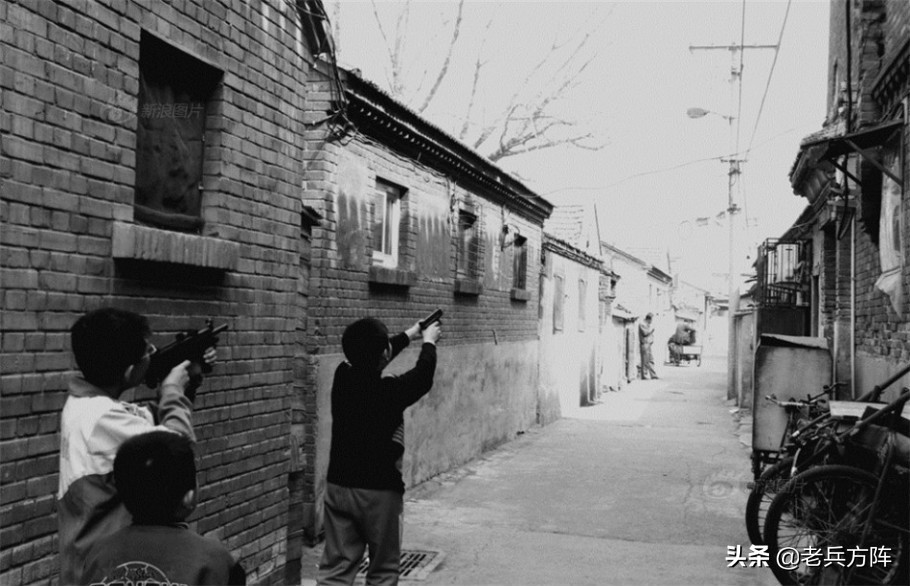 80年代人民穿健美裤图片,80年代北京街头服饰