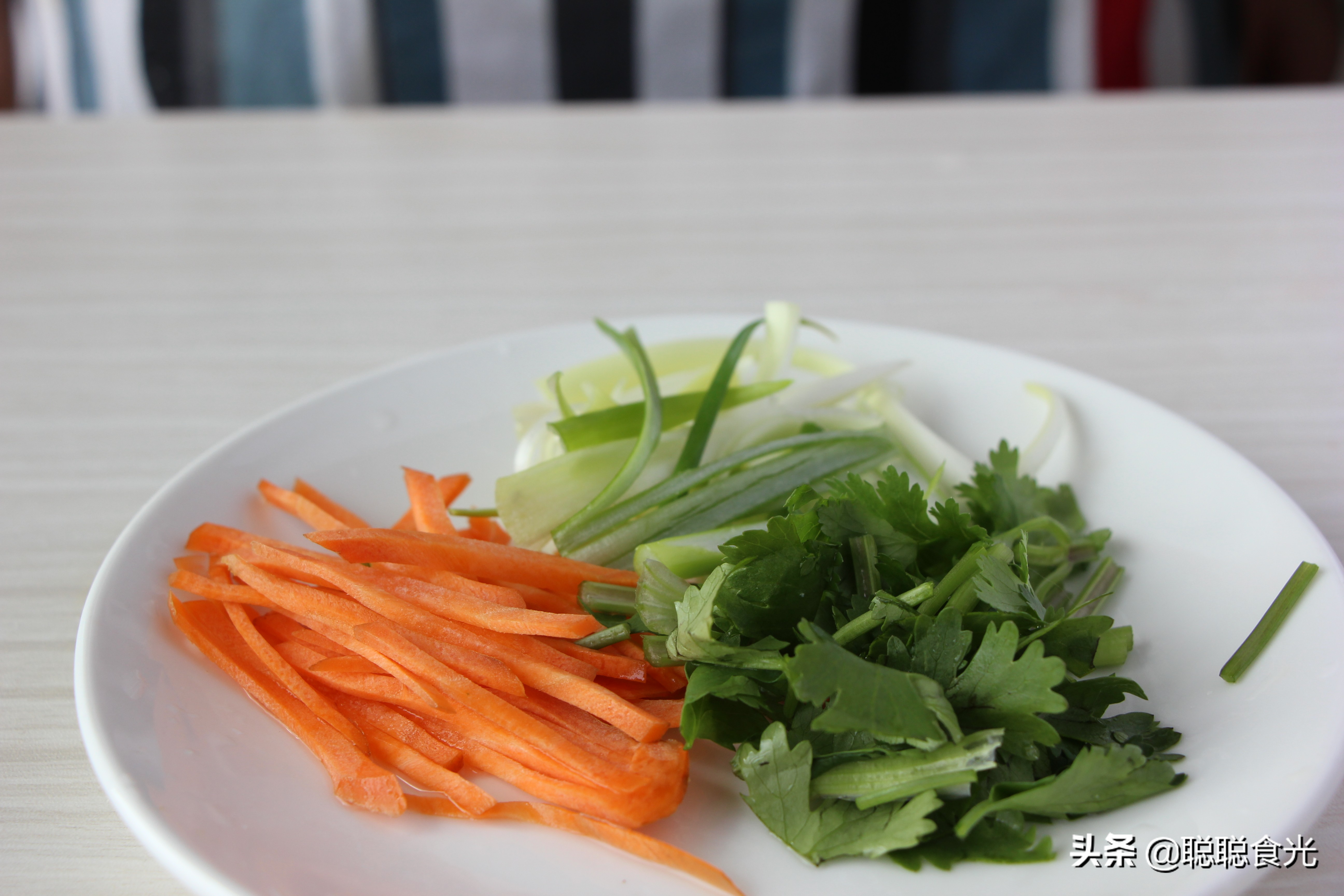 剩下的饺子皮不要再浪费了配音,剩下的饺子皮别浪费