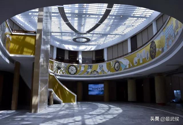 成都中医药大学，不能再低调了！