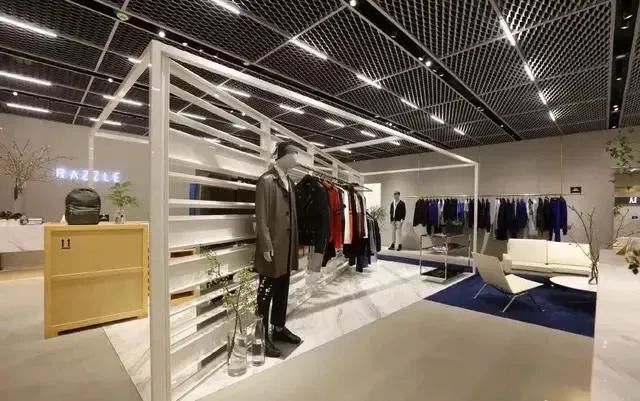 地素razzle深圳男装,地素时尚入股运动潮牌