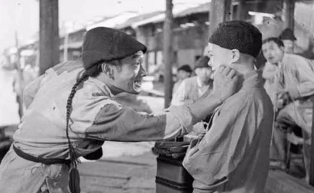 读懂了鲁迅笔下的阿Q,才真正感受到成年人的无奈