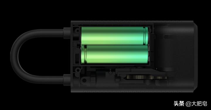 看欧洲杯给谁加油,米家充气宝1s给汽车打气