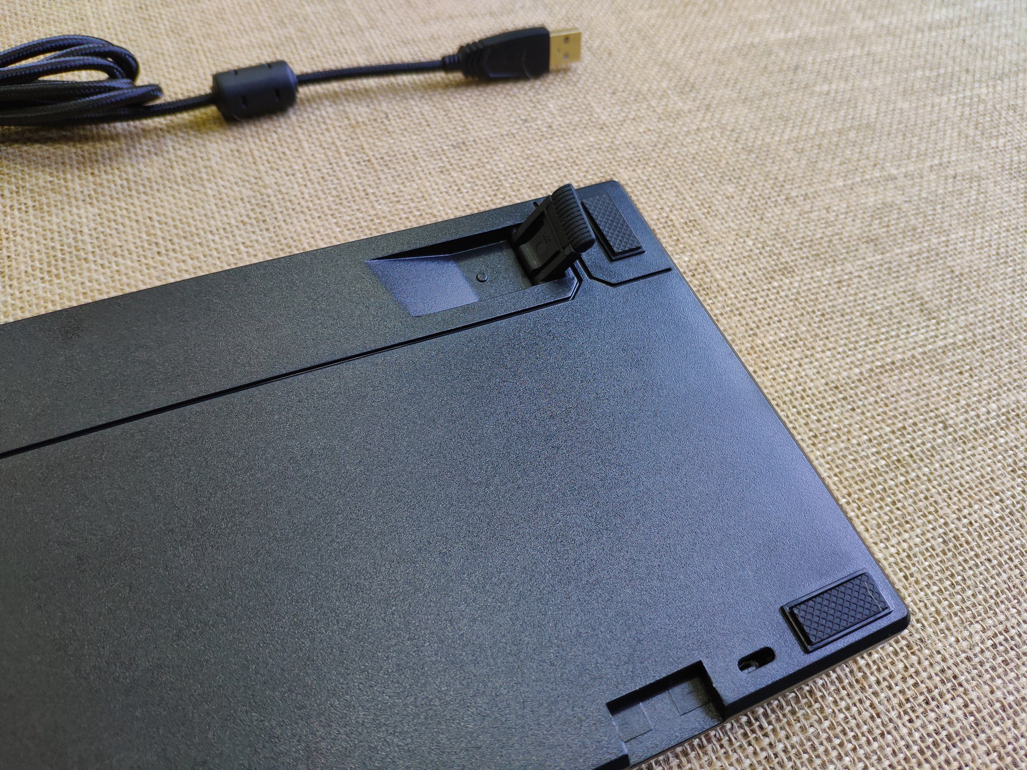 入门级机械键盘选雷柏还是达尔优,入门级机械键盘推荐